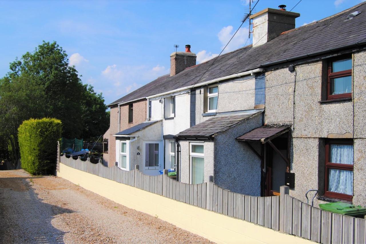 Snowdon Cottage 2 Llanrug Exterior photo